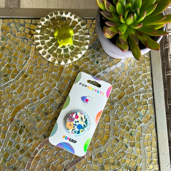 🌺 PopSocket 🌸 - Picture 4 of 5